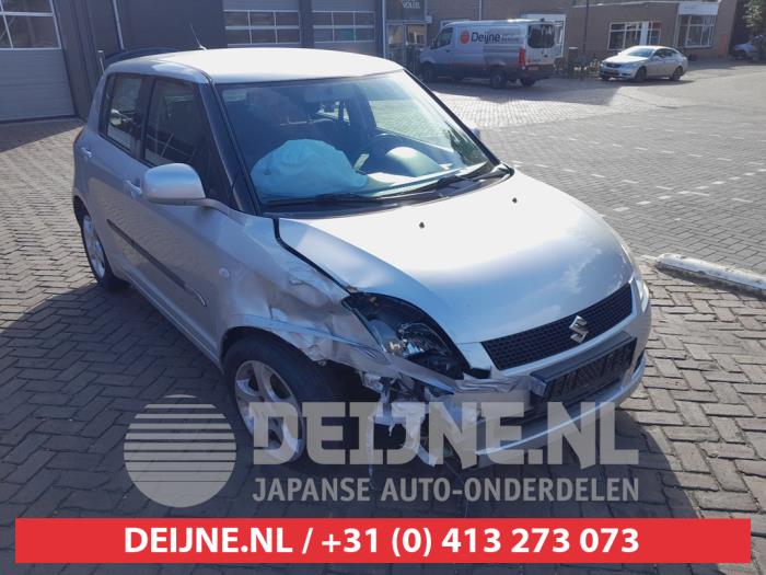 Suzuki Swift 1.3 VVT 16V Vehículo de desguace (2007, Gris)