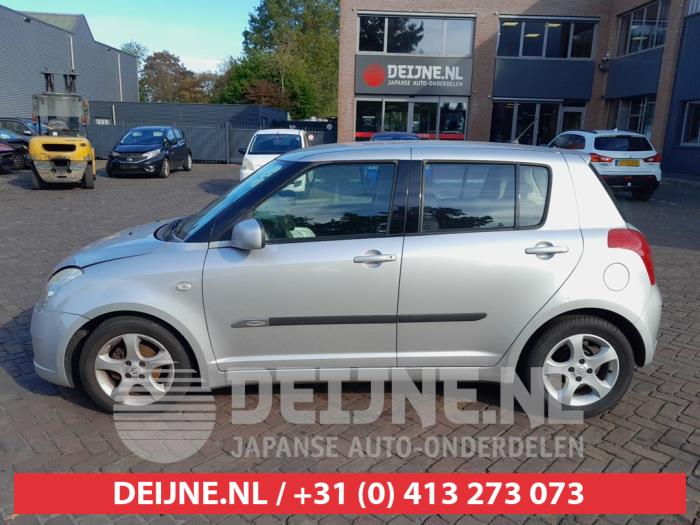 Suzuki Swift 1.3 VVT 16V Vehículo de desguace (2007, Gris)