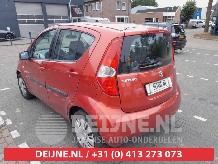 Suzuki Splash 1.0 12V Samochód uszkodzony (2009, Pomaranczowy)