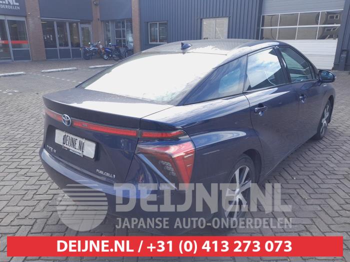 Toyota Mirai FCV Skadat fordon (2016, BLAUW)