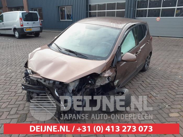 Hyundai i10 1.2 16V Vehículo de desguace (2018, Marrón)
