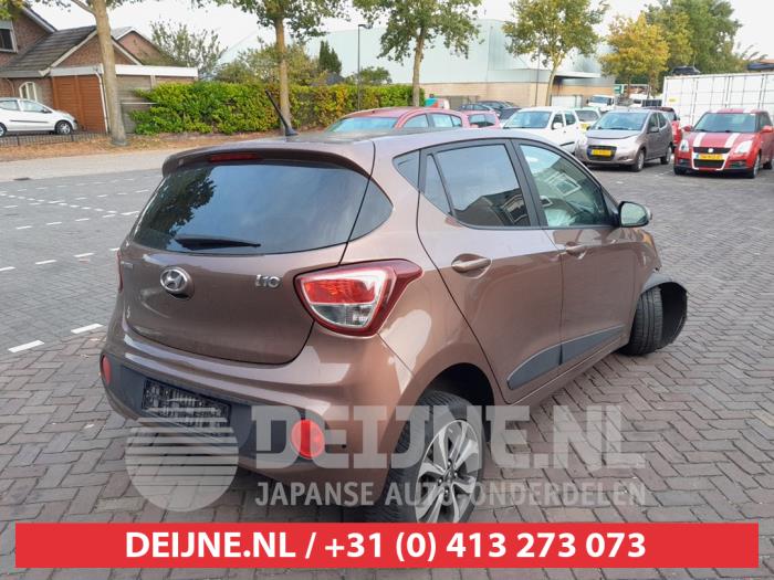Hyundai i10 1.2 16V Vehículo de desguace (2018, Marrón)