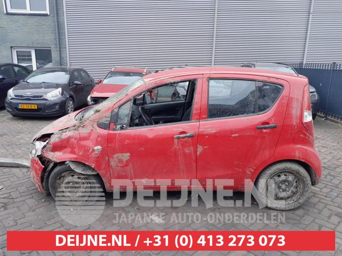 Suzuki Splash 1.0 12V Samochód złomowany (2008, Czerwony)