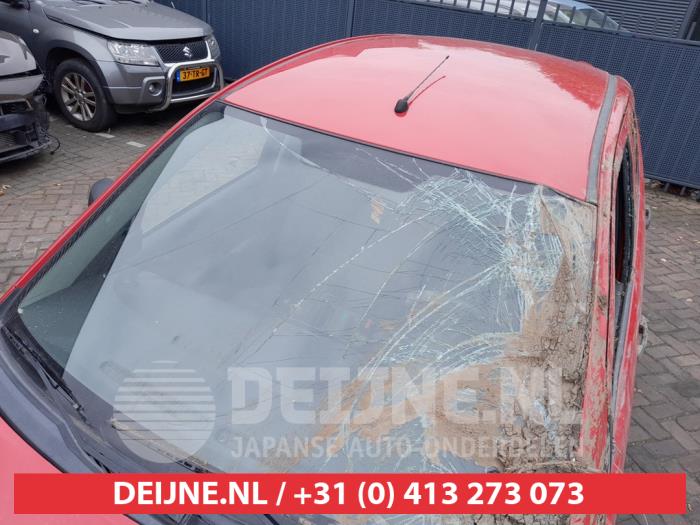 Suzuki Splash 1.0 12V Samochód złomowany (2008, Czerwony)