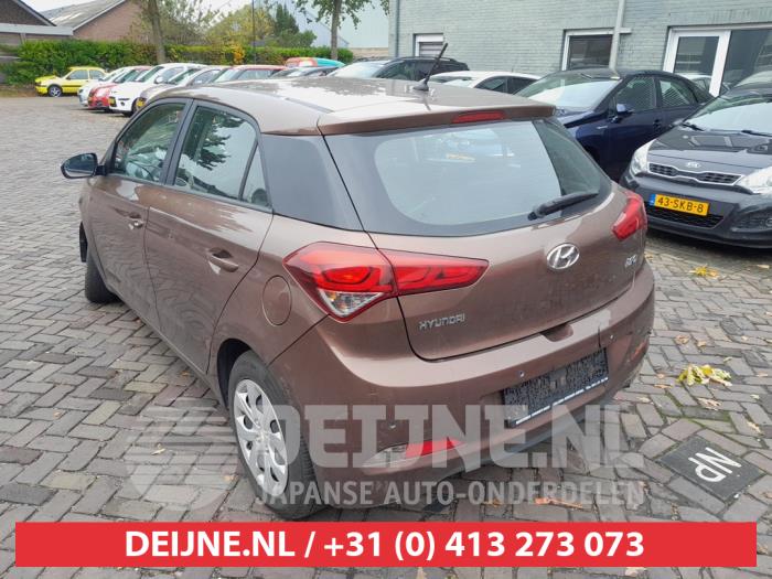 Hyundai i20 1.1 CRDi VGT 12V Schrottauto (2018, Braun)