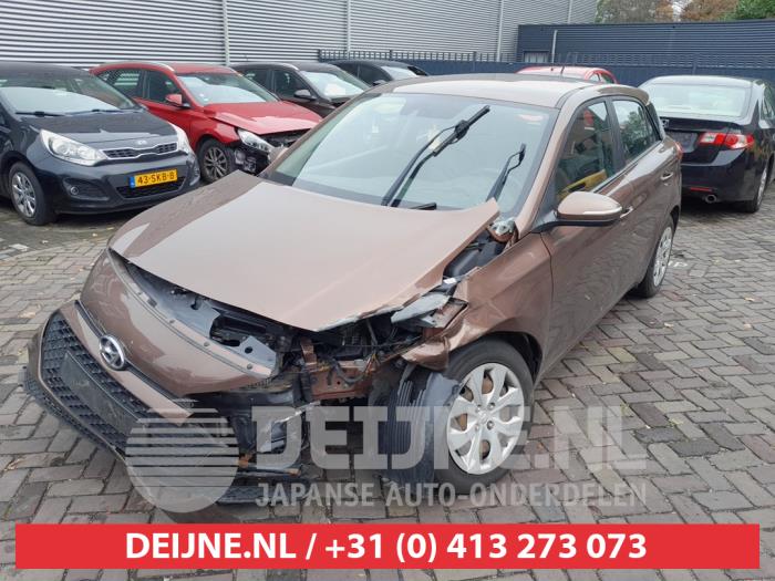 Hyundai i20 1.1 CRDi VGT 12V Schrottauto (2018, Braun)