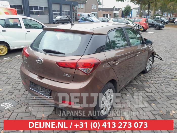 Hyundai i20 1.1 CRDi VGT 12V Schrottauto (2018, Braun)