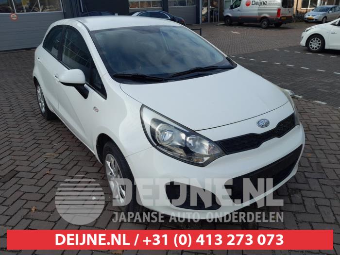Kia Rio III 1.2 CVVT 16V Skrotfordon (2012, WIT)