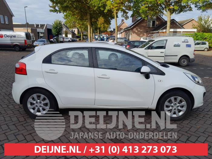 Kia Rio III 1.2 CVVT 16V Skrotfordon (2012, WIT)