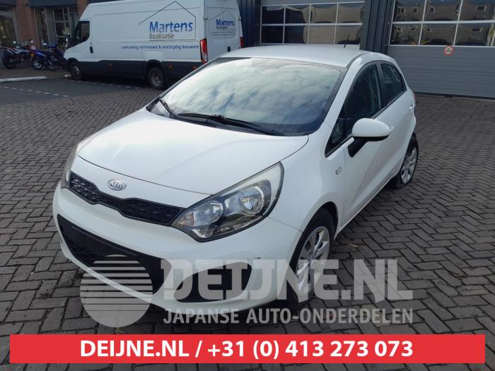 Kia Rio III 1.2 CVVT 16V Skrotfordon (2012, WIT)
