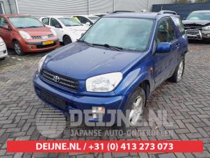 Toyota RAV4 2.0 16V VVT-i 4x4 Samochód złomowany (2002, Niebieski)