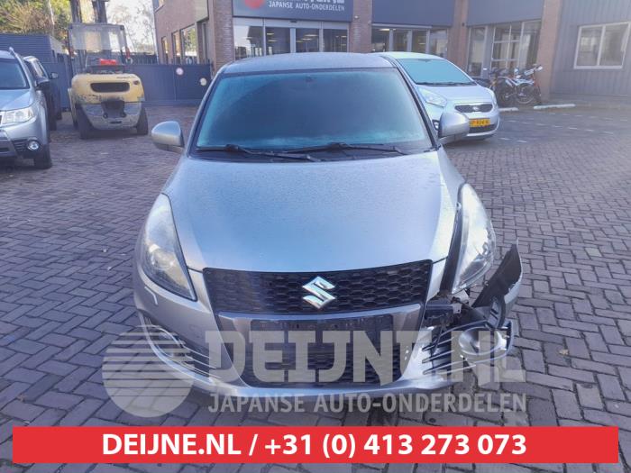 Suzuki Swift 1.6 Sport VVT 16V Skadat fordon (2012, GRIJS)