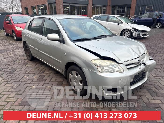 Toyota Corolla 1.6 16V VVT-i Vehículo de desguace (2005, Gris plateado)