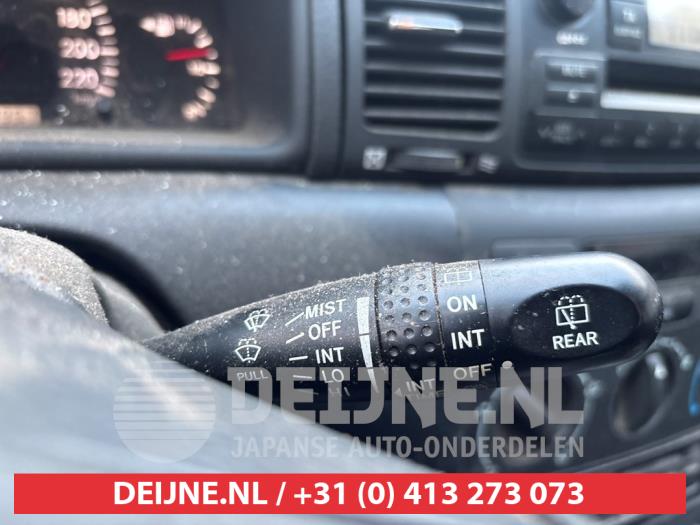Toyota Corolla 1.6 16V VVT-i Vehículo de desguace (2005, Gris plateado)