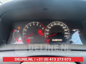 Toyota Corolla 1.6 16V VVT-i Vehículo de desguace (2005, Gris plateado)