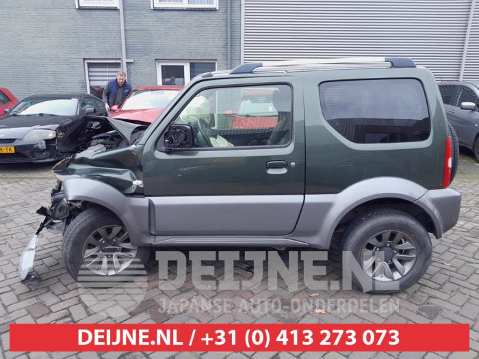 Suzuki Jimny Hardtop 1.3i 16V VVT 4x4 Metal Top Épave (2017, Foncé, Vert)