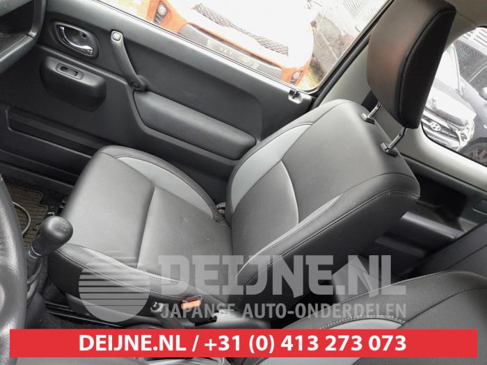 Suzuki Jimny Hardtop 1.3i 16V VVT 4x4 Metal Top Épave (2017, Foncé, Vert)