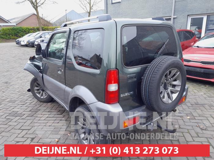Suzuki Jimny Hardtop 1.3i 16V VVT 4x4 Metal Top Épave (2017, Foncé, Vert)