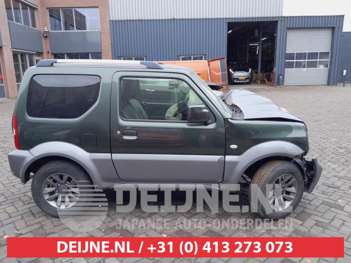 Suzuki Jimny Hardtop 1.3i 16V VVT 4x4 Metal Top Épave (2017, Foncé, Vert)