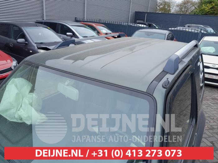 Suzuki Jimny Hardtop 1.3i 16V VVT 4x4 Metal Top Épave (2017, Foncé, Vert)