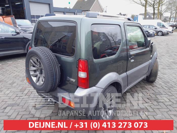 Suzuki Jimny Hardtop 1.3i 16V VVT 4x4 Metal Top Épave (2017, Foncé, Vert)