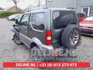Suzuki Jimny Hardtop 1.3i 16V VVT 4x4 Metal Top Épave (2017, Foncé, Vert)