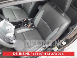 Suzuki Jimny Hardtop 1.3i 16V VVT 4x4 Metal Top Épave (2017, Foncé, Vert)