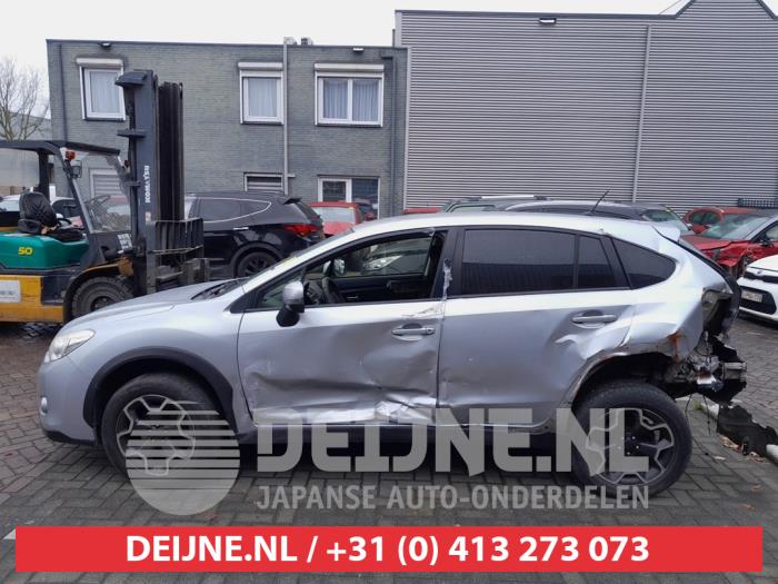 Subaru XV 1.6 AWD 16V Épave (2014, Gris argenté)
