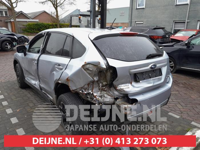 Subaru XV 1.6 AWD 16V Épave (2014, Gris argenté)