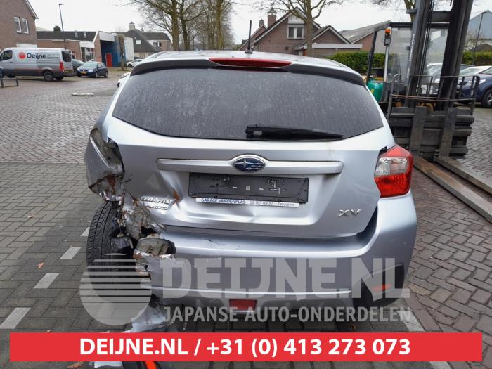Subaru XV 1.6 AWD 16V Épave (2014, Gris argenté)