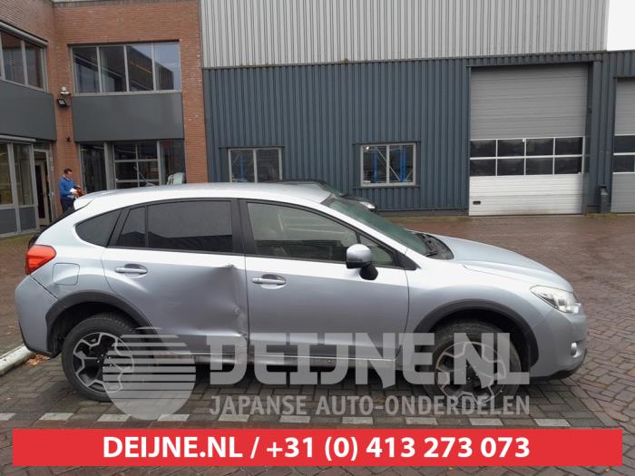 Subaru XV 1.6 AWD 16V Épave (2014, Gris argenté)