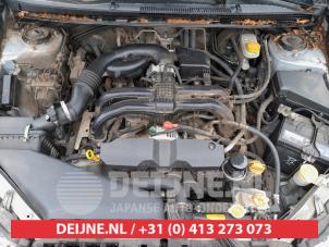 Subaru XV 1.6 AWD 16V Épave (2014, Gris argenté)