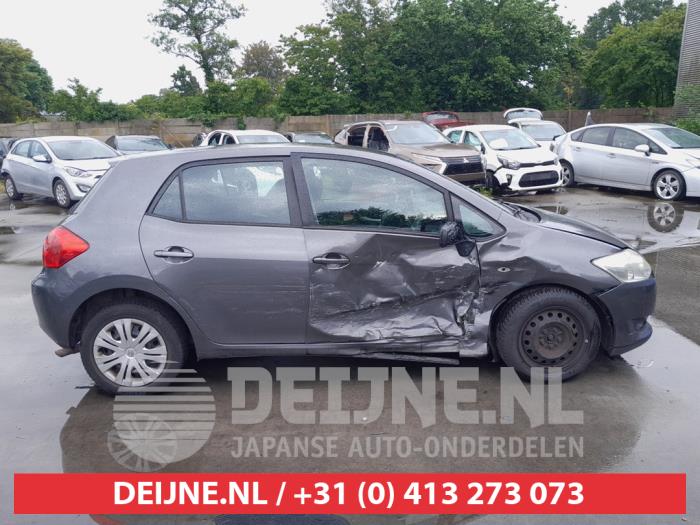 Toyota Auris 1.6 Dual VVT-i 16V Vehículo de desguace (2008, Gris)