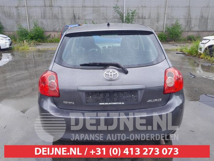 Toyota Auris 1.6 Dual VVT-i 16V Vehículo de desguace (2008, Gris)
