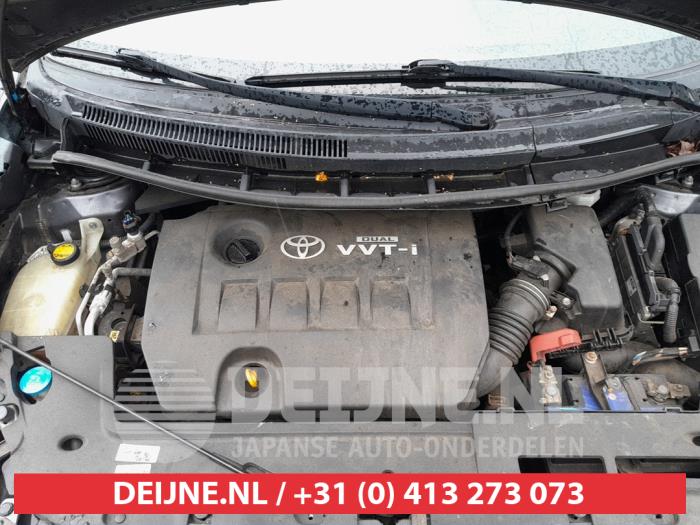 Toyota Auris 1.6 Dual VVT-i 16V Vehículo de desguace (2008, Gris)