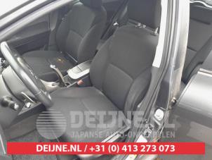 Toyota Auris 1.6 Dual VVT-i 16V Vehículo de desguace (2008, Gris)