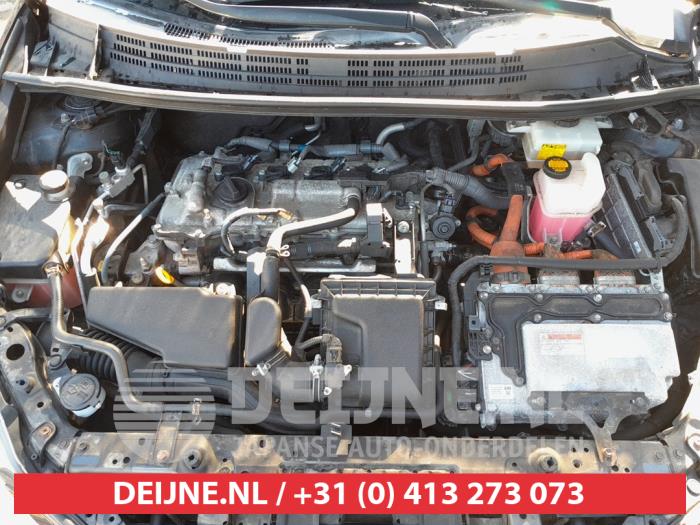 Lexus CT 200h 1.8 16V Vehículo de desguace (2013, Negro)