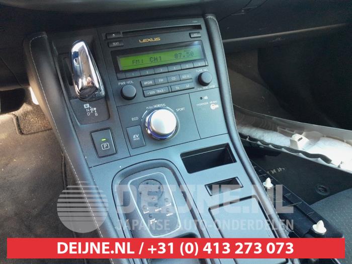 Lexus CT 200h 1.8 16V Vehículo de desguace (2013, Negro)