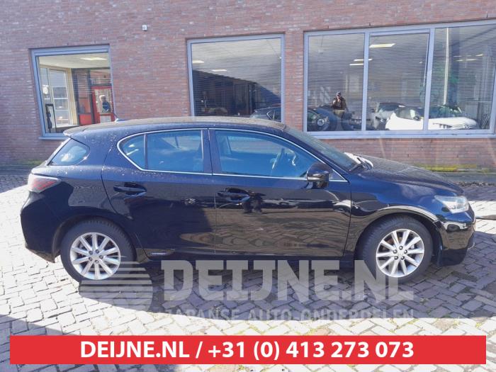Lexus CT 200h 1.8 16V Vehículo de desguace (2013, Negro)