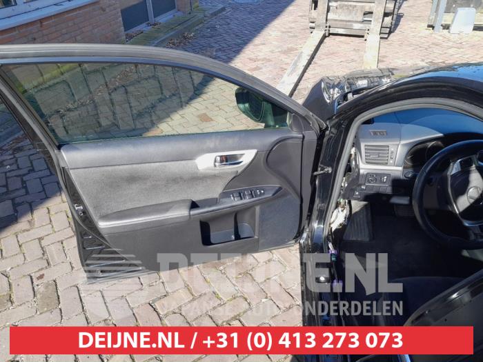 Lexus CT 200h 1.8 16V Vehículo de desguace (2013, Negro)
