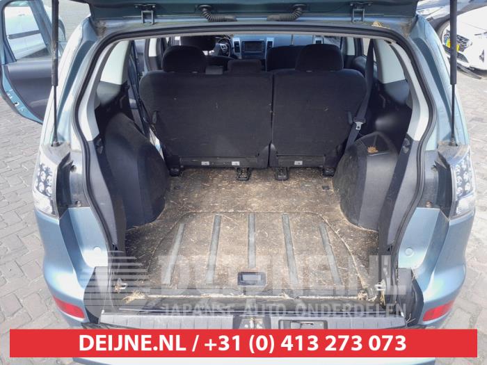 Mitsubishi Outlander 2.4 16V Mivec 4x4 Épave (2008, Vert)
