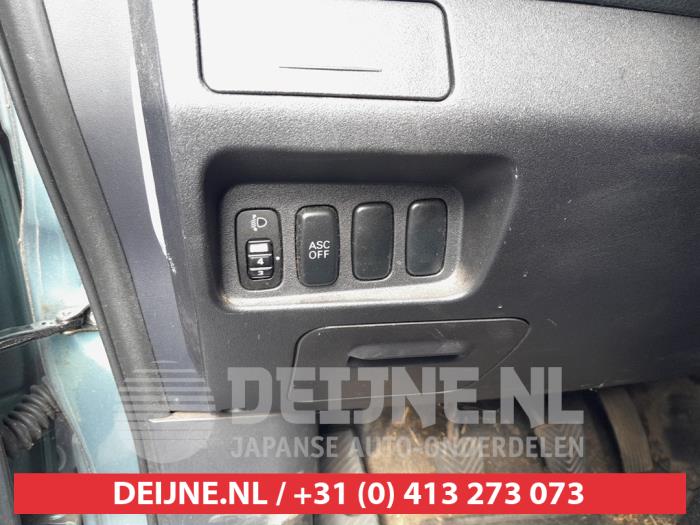 Mitsubishi Outlander 2.4 16V Mivec 4x4 Épave (2008, Vert)