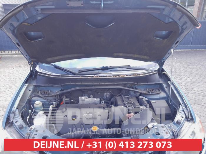 Mitsubishi Outlander 2.4 16V Mivec 4x4 Épave (2008, Vert)