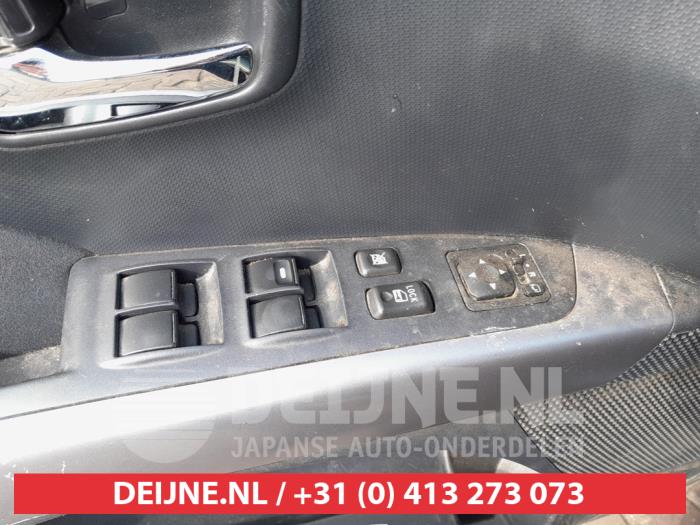Mitsubishi Outlander 2.4 16V Mivec 4x4 Épave (2008, Vert)