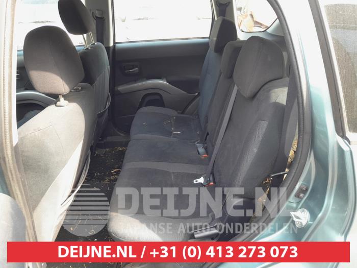 Mitsubishi Outlander 2.4 16V Mivec 4x4 Épave (2008, Vert)