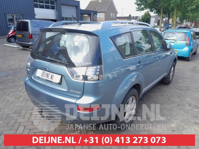 Mitsubishi Outlander 2.4 16V Mivec 4x4 Épave (2008, Vert)