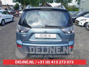 Mitsubishi Outlander 2.4 16V Mivec 4x4 Épave (2008, Vert)