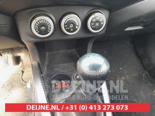 Mitsubishi Outlander 2.4 16V Mivec 4x4 Épave (2008, Vert)