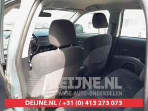 Mitsubishi Outlander 2.4 16V Mivec 4x4 Épave (2008, Vert)