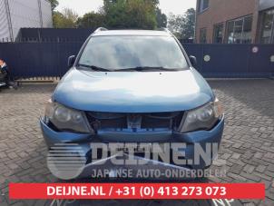 Mitsubishi Outlander 2.4 16V Mivec 4x4 Épave (2008, Vert)